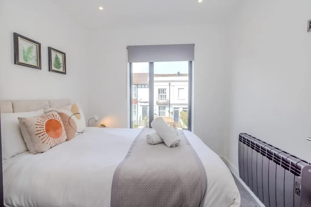 Super Central 2 Bedroom Flat I Next To Brighton Station