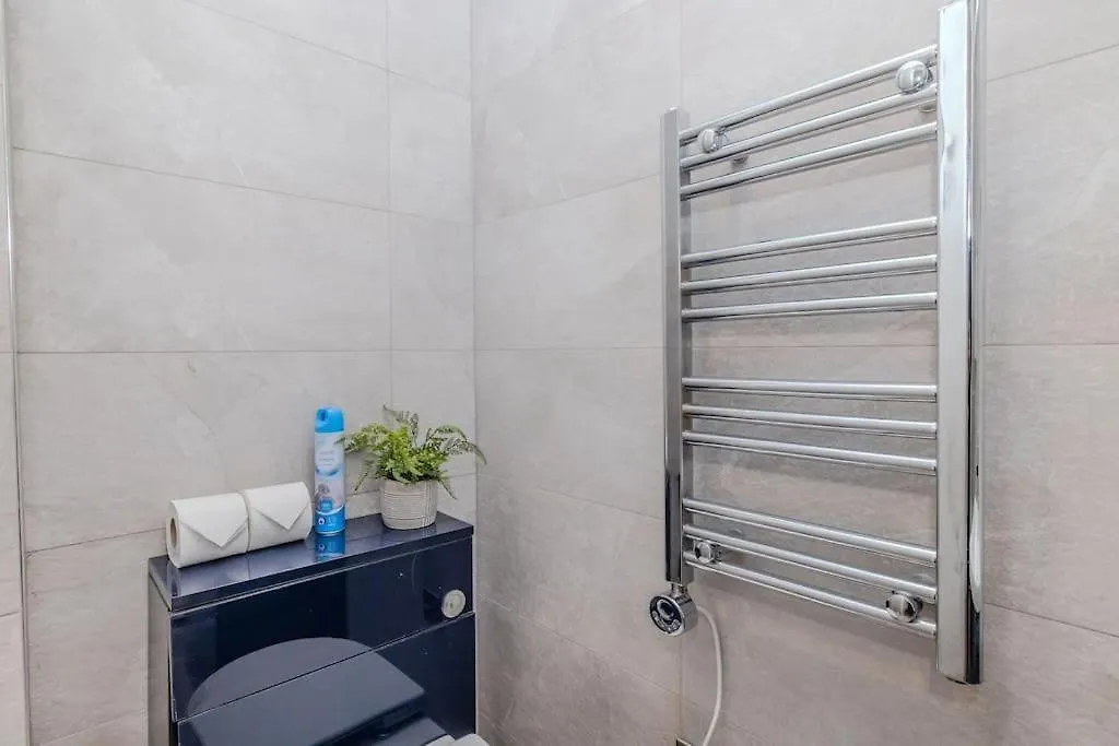 Apartment Super Central 2 Bedroom Flat I Next To Brighton Station