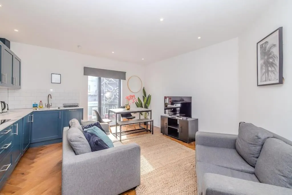 Kontakte von Super Central 2 Bedroom Flat I Next To Brighton Station